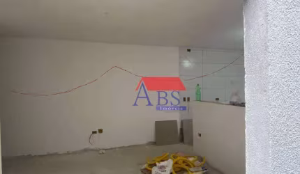 Sobreposta baixa, com ótimo acabamento. Aceita FGTS e financiamento.