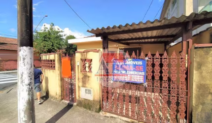 Casa com 2 dormitórios para alugar, 70 m² por R$ 3.500,00/mês - Vila Nova - Cubatão/SP