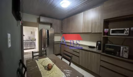 Casa bem localizada. Aceita financiamento pelo Itau.