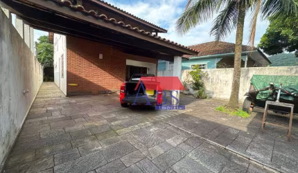Sobrado à venda, 295 m² por R$ 1.000.000,00 - Vila Voturuá - São Vicente/SP