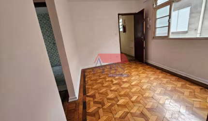 Apartamento com 2 dormitórios à venda, 55 m² por R$ 240.000,00 - Centro - São Vicente/SP