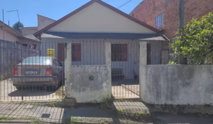 Casa com 3 quartos à venda na Aparecida Callegarine Barreto, Atuba, Curitiba por R$ 220.000