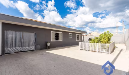 Casa com 3 quartos à venda no Ipê, São José dos Pinhais , 178 m2 por R$ 1.250.000
