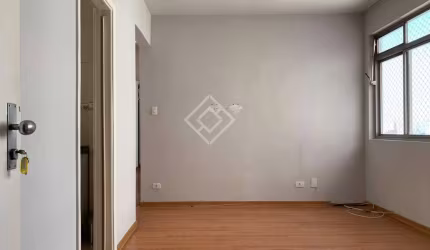 Apartamento à venda, Aclimação, com 2 quartos, 72m²