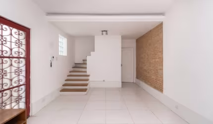 Casa tipo para venda com 2 quartos, sendo 1 suíte, 180m²
