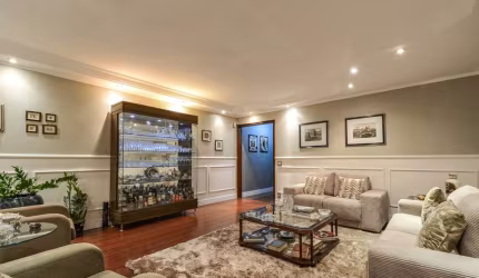 Casa tipo para venda com 3 quartos, sendo 3 suítes, 215m²