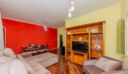 Casa tipo para venda com 3 quartos, sendo 1 suíte, 241m²
