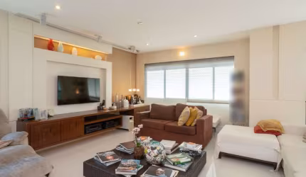 Apartamento tipo para venda com 4 quartos, sendo 4 suítes, 235m²