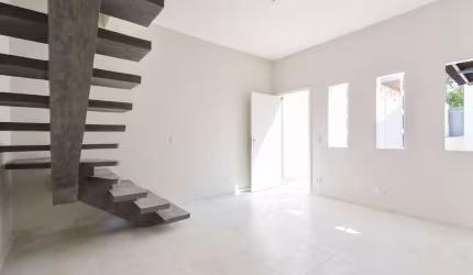 Sobrado para venda com 2 quartos, sendo 2 suítes, 93m²