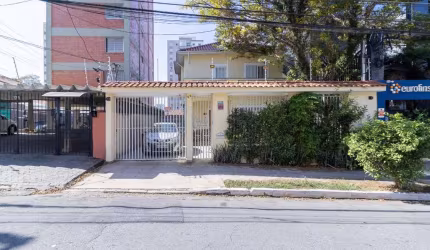 Sobrado para venda com 3 quartos, sendo 2 suítes, 218m²