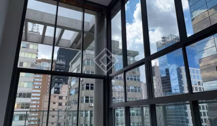 Apartamento Triplex com 3 quartos, 384,85m², à venda em São Paulo, Jardim Paulista