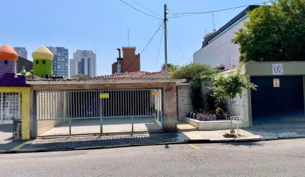 Casa tipo para venda com 4 quartos, sendo 2 suítes, 255m²