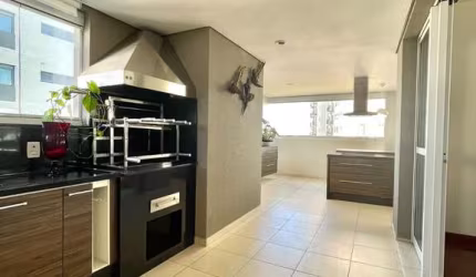 Apartamento tipo para venda com 4 quartos, sendo 4 suítes, 250m²