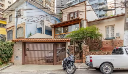 Sobrado para venda com 3 quartos, 284m²