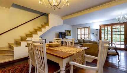 Sobrado para venda com 4 quartos, sendo 4 suítes, 199m²