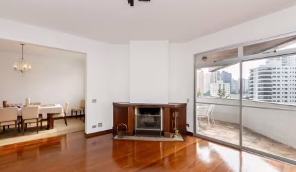 Apartamento tipo para venda com 4 quartos, sendo 2 suítes, 244m²