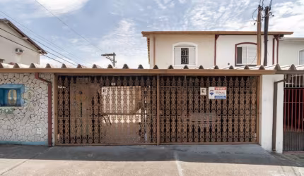 Sobrado para venda com 3 quartos, 108m²