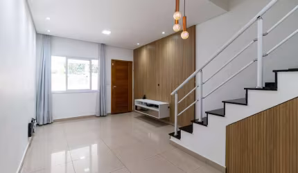 Sobrado para venda com 2 quartos, sendo 1 suíte, 96m²