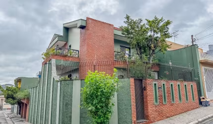 Sobrado para venda com 4 quartos, sendo 1 suíte, 286m²