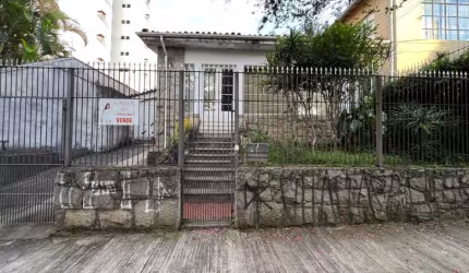 Casa tipo para venda com 5 quartos, 180m²