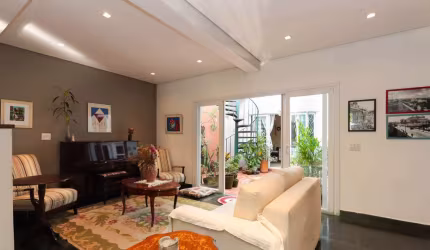 Casa de vila para venda com 4 quartos, sendo 1 suíte, 240m²