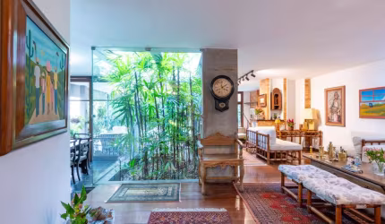 Casa tipo para venda com 4 quartos, sendo 4 suítes, 571m²