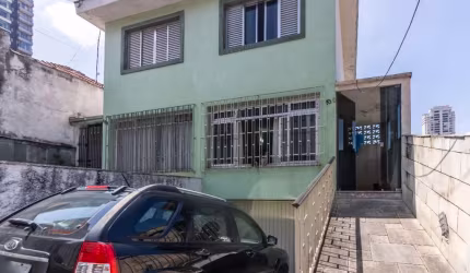 Casa tipo para venda com 3 quartos, 175m²