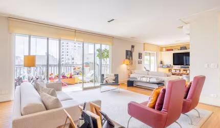 Apartamento tipo para venda com 3 quartos, sendo 3 suítes, 210m²