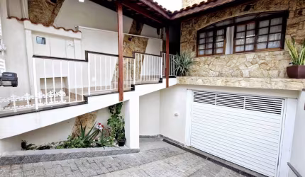 Sobrado para venda com 3 quartos, sendo 1 suíte, 162m²
