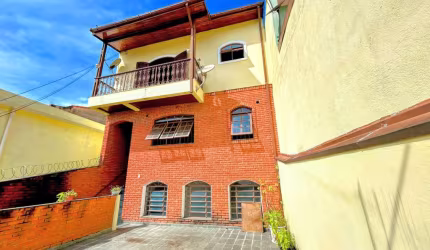 Sobrado para venda com 3 quartos, sendo 1 suíte, 350m²