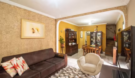 Sobrado para venda com 3 quartos, sendo 1 suíte, 338m²