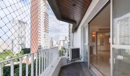 Apartamento tipo para venda com 4 quartos, sendo 4 suítes, 208m²