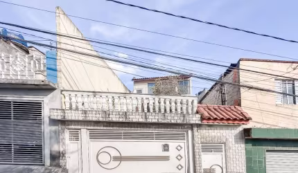 Casa tipo para venda com 2 quartos, sendo 2 suítes, 302m²