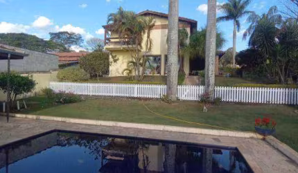 Chácara dos sonhos em ItatibaxBrag.. Área de lazer, árvores frutíferas, jardim,churrasq., 5 qrts, 6 banh,copa, Coz., 2 salas e garagem p/ 12 veículos
