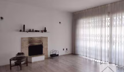 Oportunidade! Sobrado alto padrão no Caxingui com 5 suítes, lareira e totalmente isolada.