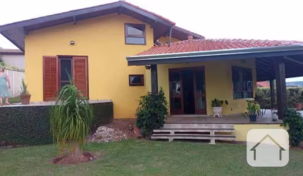 Por do sol lindo, casa dos sonhos, Ville  3 banh. suite,4 quartos 2 salas, área verde,..Chamonix, Itatiba/SP
