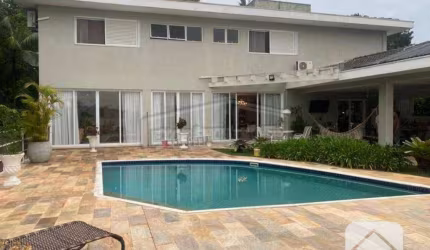 Casa charmosa, lazer completo, junto a natureza, Country Club, Itatiba 80 km de S.Paulo