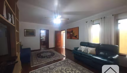 Sobrado com 3 dormitórios à venda, 184 m² por R$ 880.000 - Jardim das Vertentes - São Paulo/SP