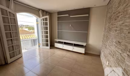 Casa e Galpao Vila Santa Teresinha