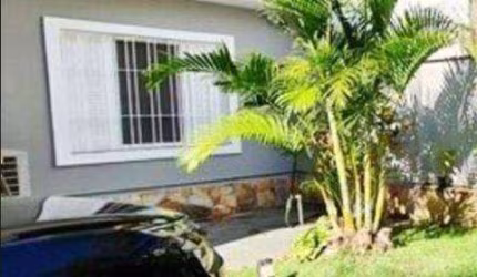 Linda casa com 3 dormitórios à venda na Vila Gomes, no Butantã.