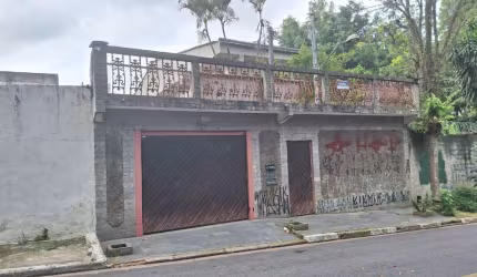 Casa em Osasco 6 Dormitórios $ 600 mil