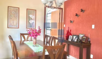 Casa com 3 dormitórios, 350 m² por R$ 600.000 - Vila Santo Antônio de Pádua - Sabará/MG
