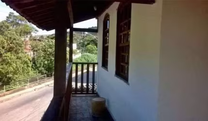 Casa com 4 dormitórios à venda, 220 m² por R$ 650.000,00 - Centro - Sabará/MG