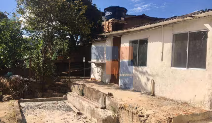 Casa com 2 dormitórios, 52 m² por R$ 100.000 - Morro da Cruz - Sabará/MG