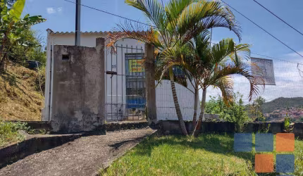 Casa à venda por R$ 150.000 - Alto do Cabral - Sabará/MG
