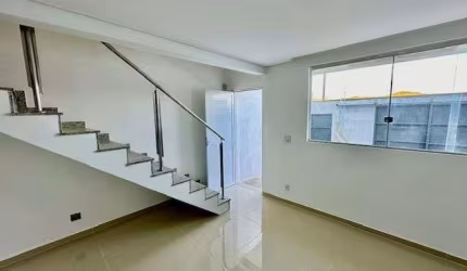 Casa com 3 dormitórios à venda, 78 m² por R$ 360.000,00 - Villa Real - Sabará/MG