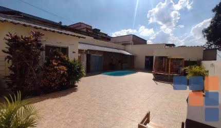 Casa com piscina à venda por R$ 750.000 - Vila Nova Vista - Sabará/MG