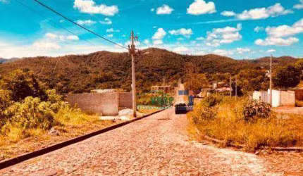 Terreno à venda, 396 m² por R$ 195.000 no Villa Real em Sabará