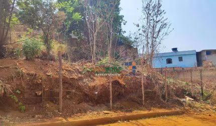 Terreno à venda, 360 m² por R$ 150.000,00 - Nossa Senhora de Fátima - Sabará/MG