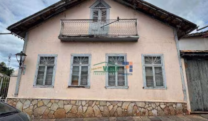 Casa com 6 dormitórios por R$ 1.550.000 - Centro - Sabará/MG
